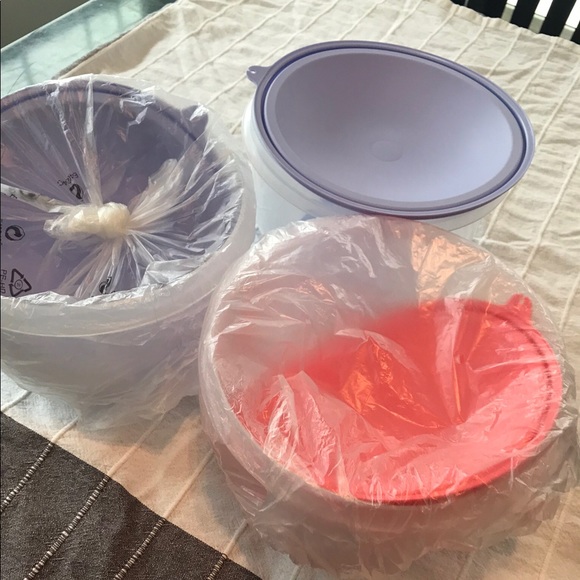 1 Tupperware Lettuce keeper - Picture 5 of 5